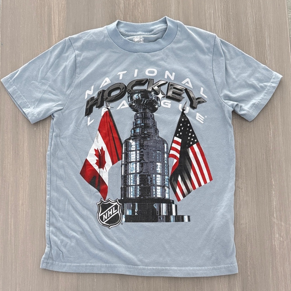 Abercrombie Kids x NHL Light Blue Stanley Cup & Flags Graphic Tee